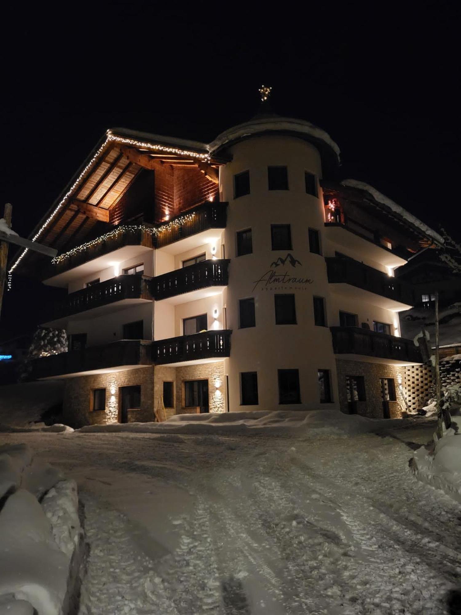 Almtraum Berwang Apartment Exterior photo